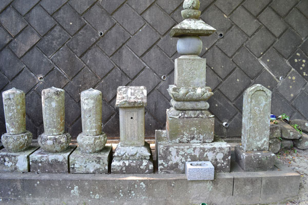 （17）泉慶院墓地