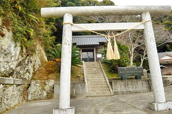 （5） 八幡神社（竜岡）